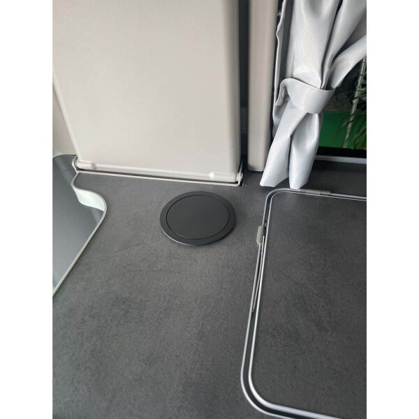 Versenkbare Steckdose - Mit Montage