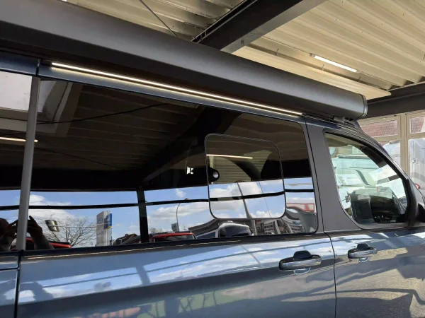 LED Außenbeleuchtung + Regenrinne für kleine Campervans - Mit Montage